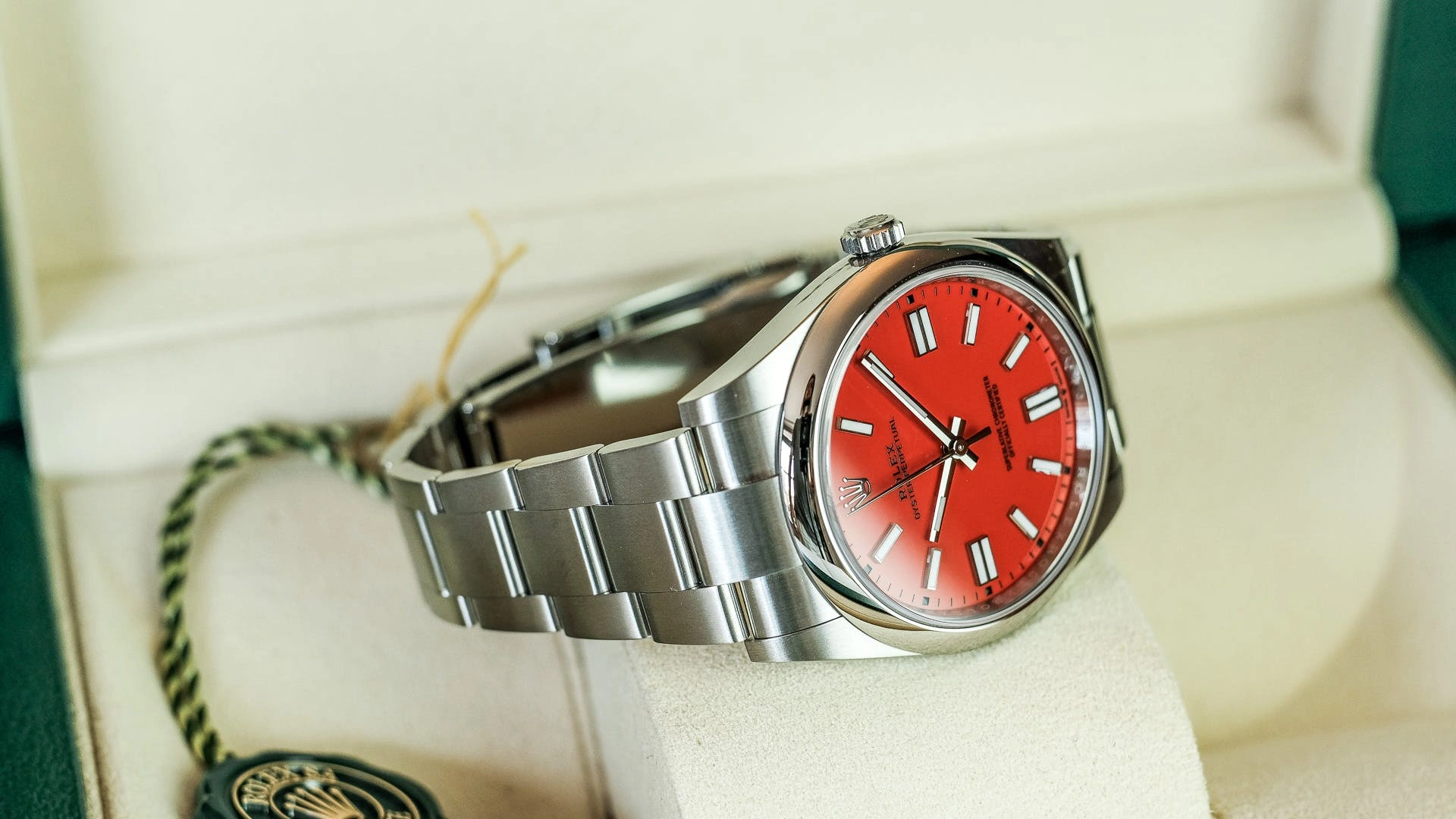 OYSTER PERPETUAL 124300 Series(orange)