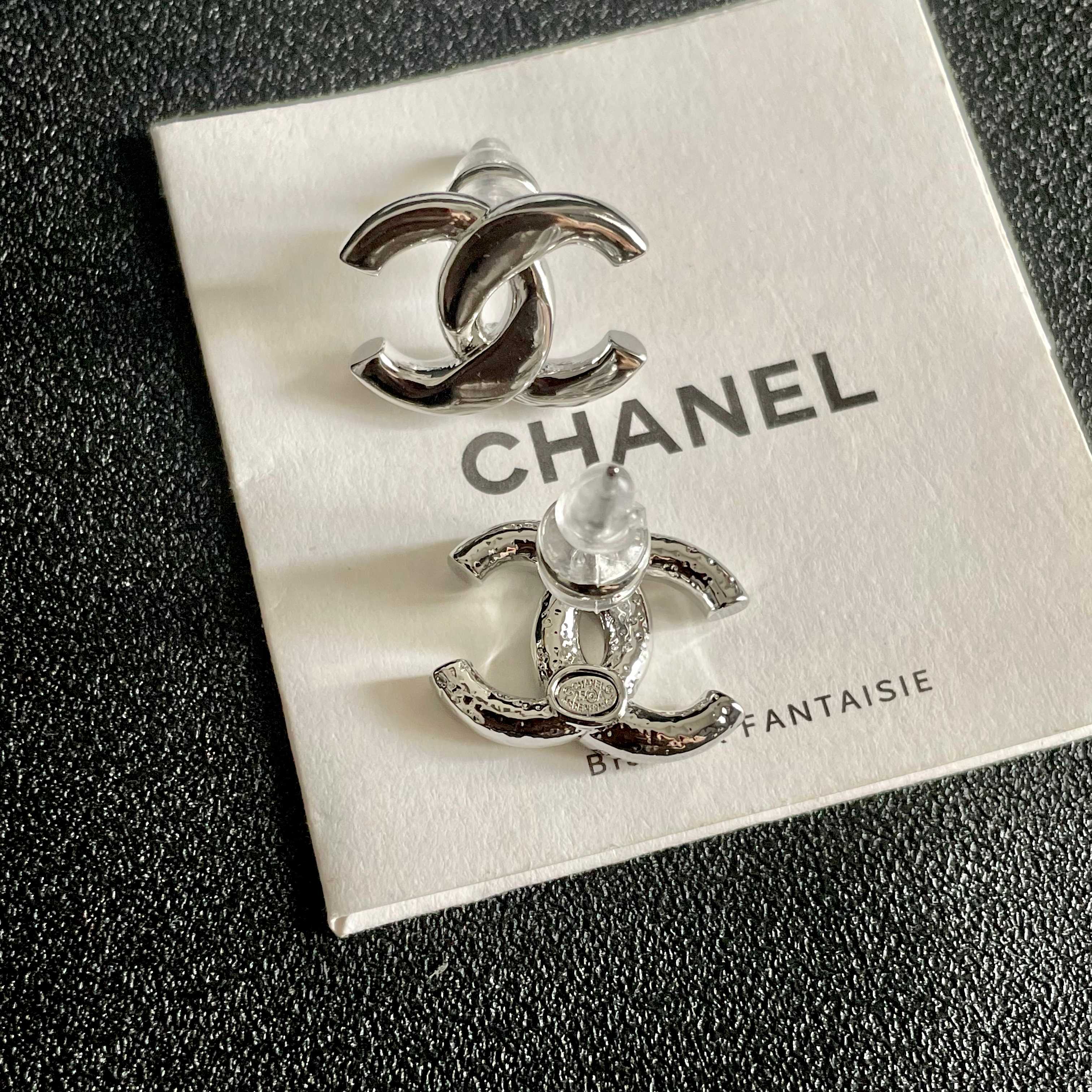 Chanel Earring