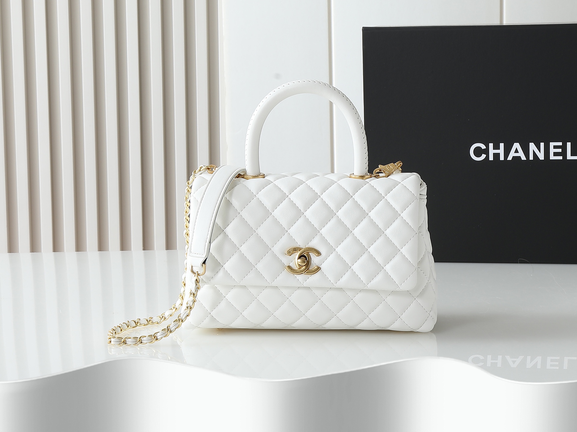 Chanel Cocohandle