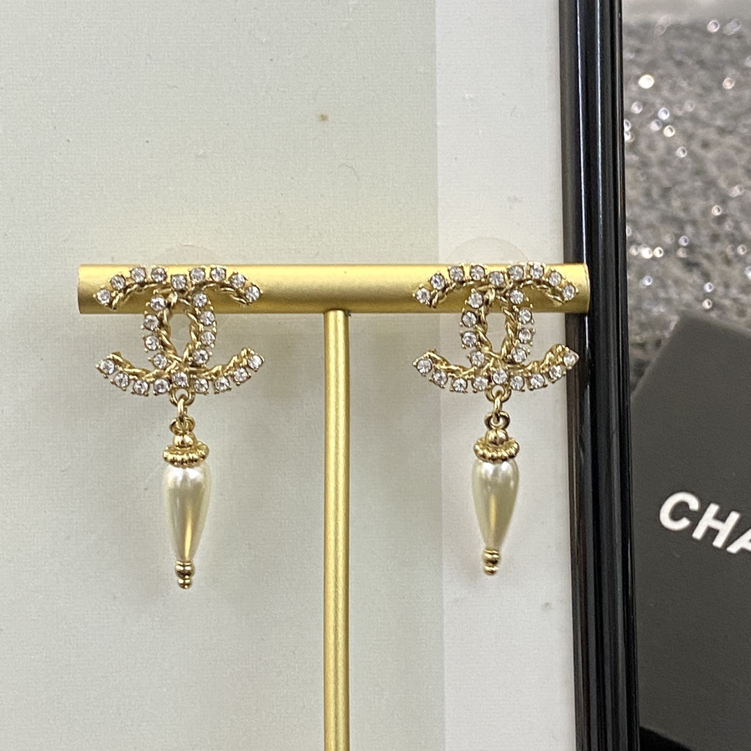 Chanel Earring