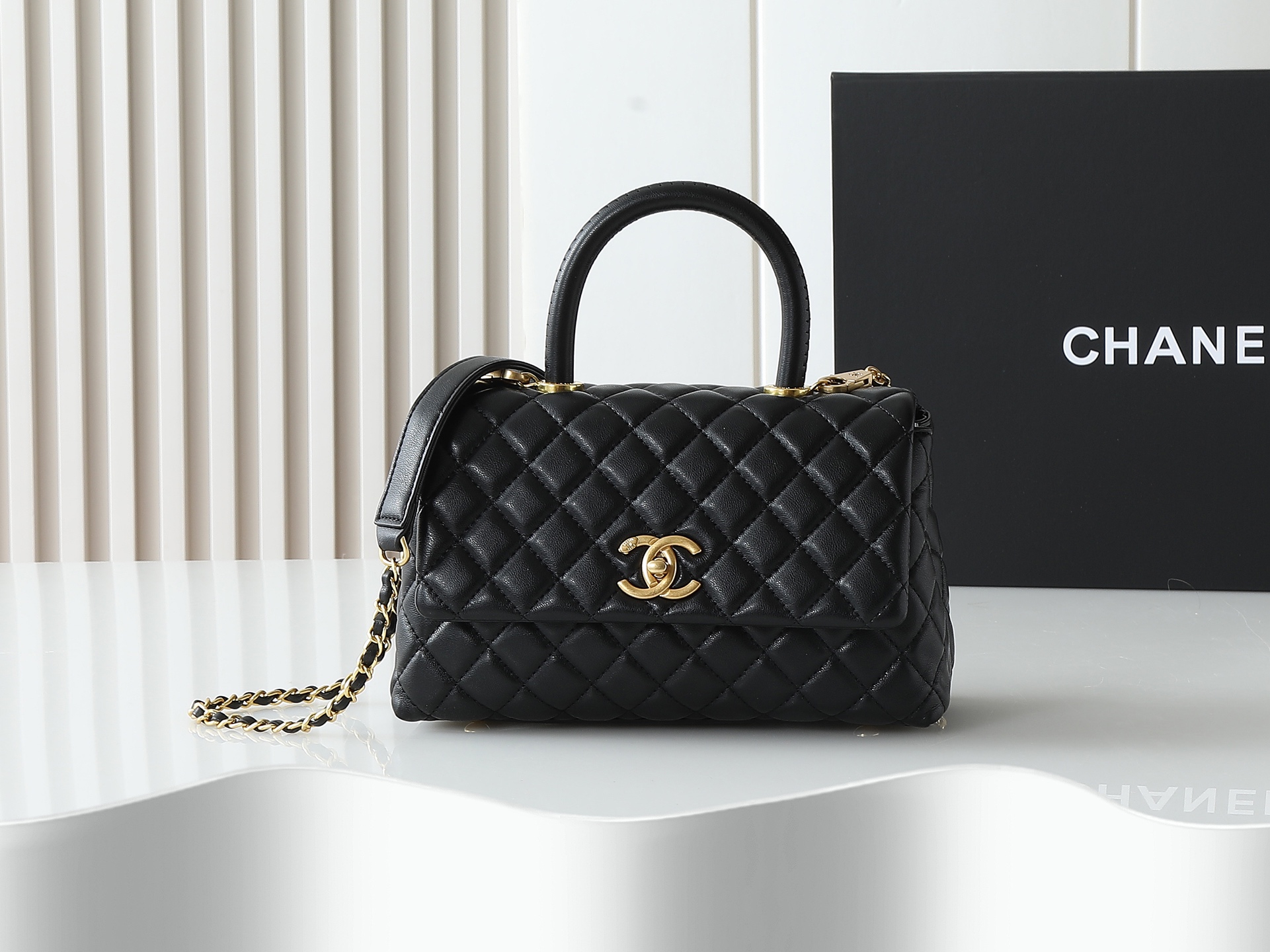 Chanel Cocohandle