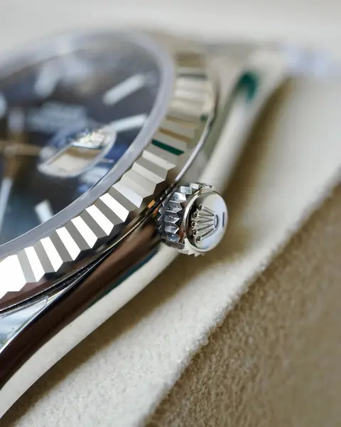 Rolex Datejust 41 Blue m126334-0017 Jubilee 18k White Gold