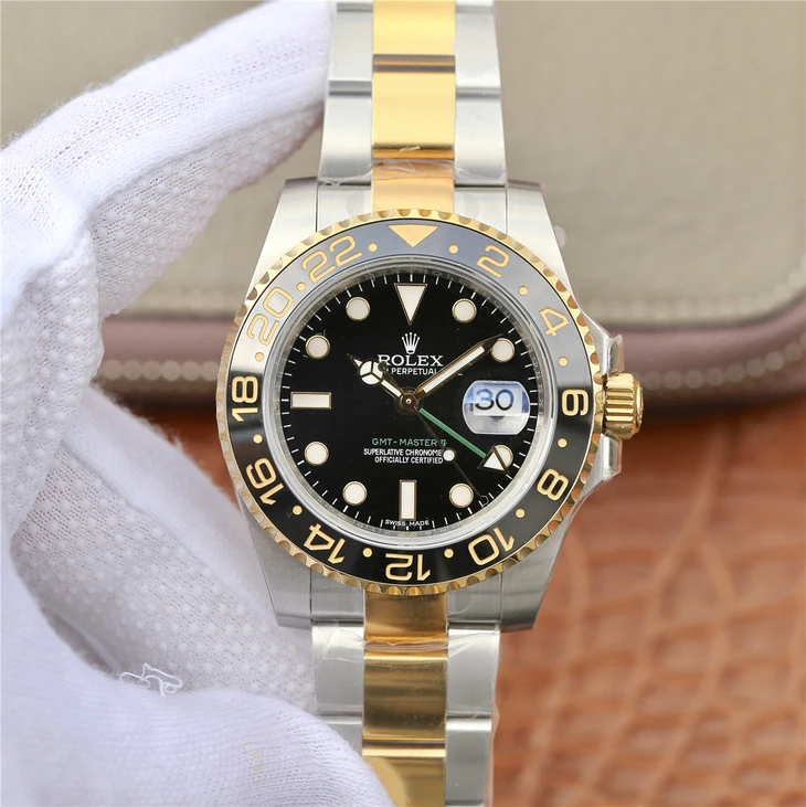 GMT MASTER 2 BLACK BEZEL MULTICOLOR SELECTION 40MM 116710LN-0001