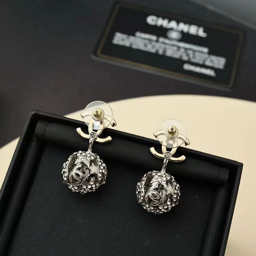Chanel Earring