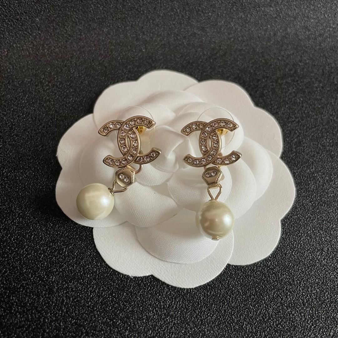 Chanel Earring