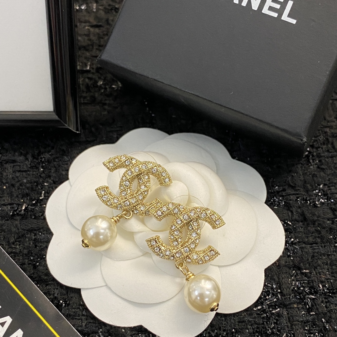 Chanel Earring