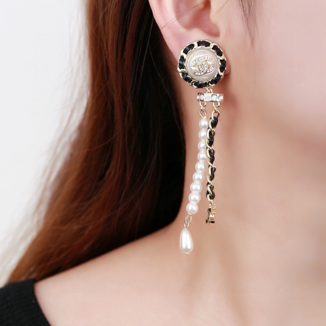 Chanel Earring