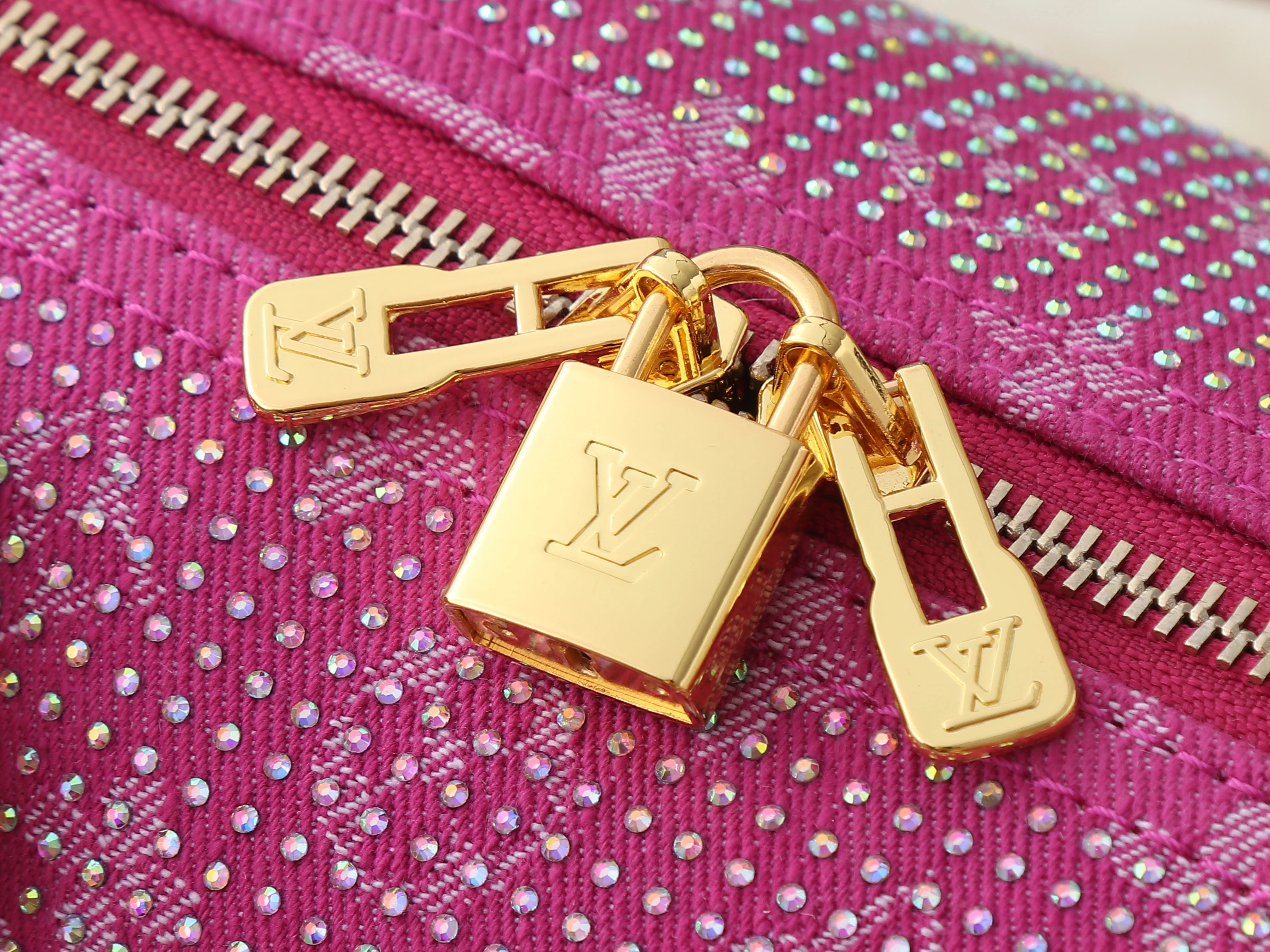 LV Demin Diamond Speedy Soft 30