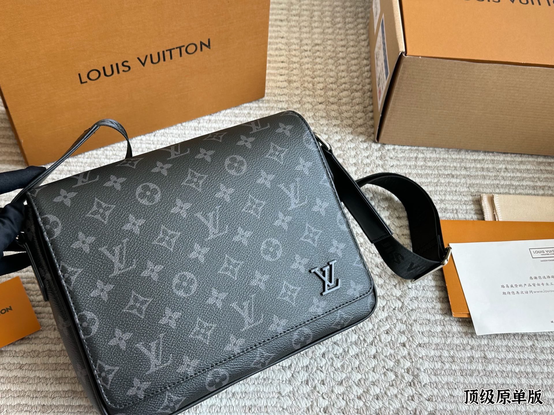 LV District Shoulder Bag