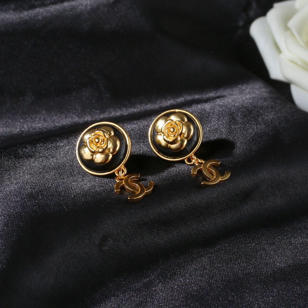 Chanel Earring