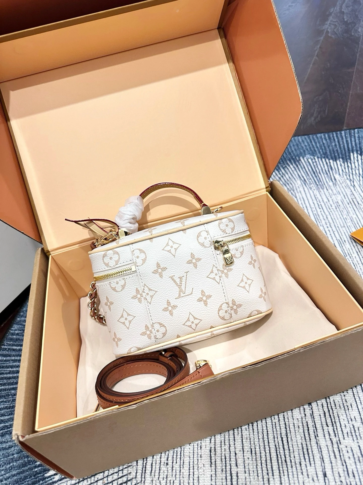 Louis Vuitton vanity pm