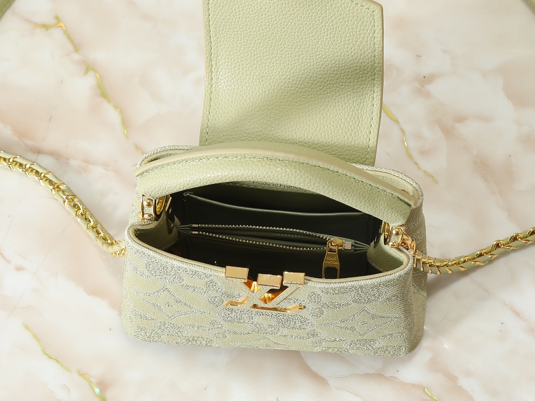LV Capucines