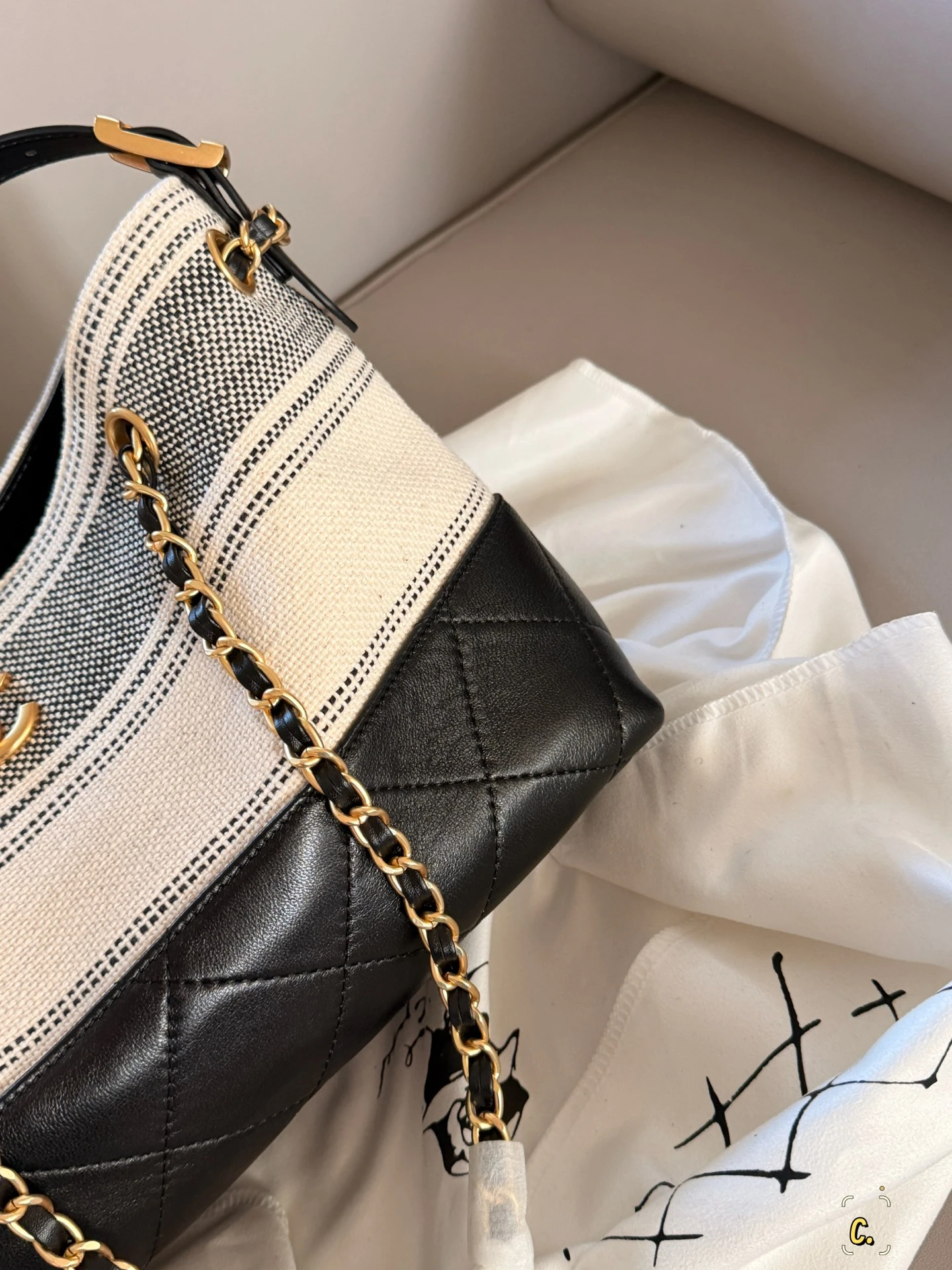 Chanel 25A Chain Bag