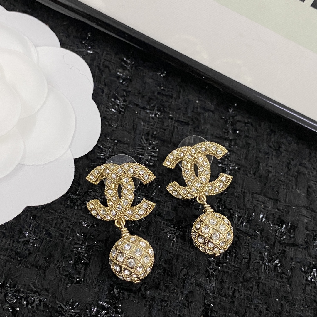 Chanel Earring