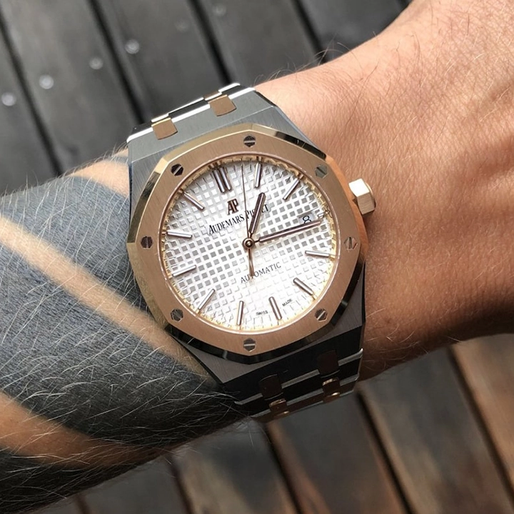 ROYAL OAK SELFWINDING Ref. 15450SR.OO.1256SR.01(AAAAA Version)