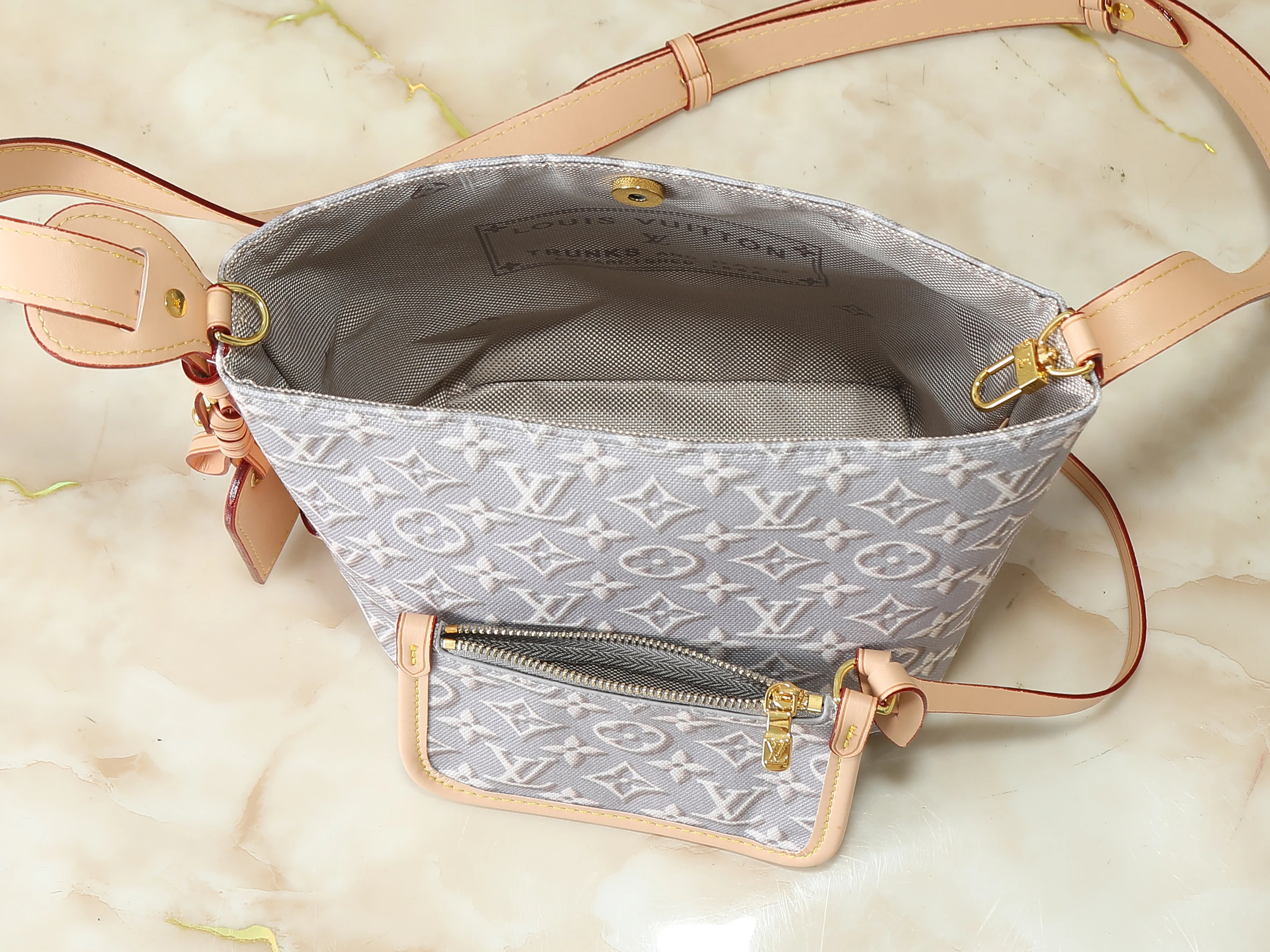 Louis Vuitton All In BB