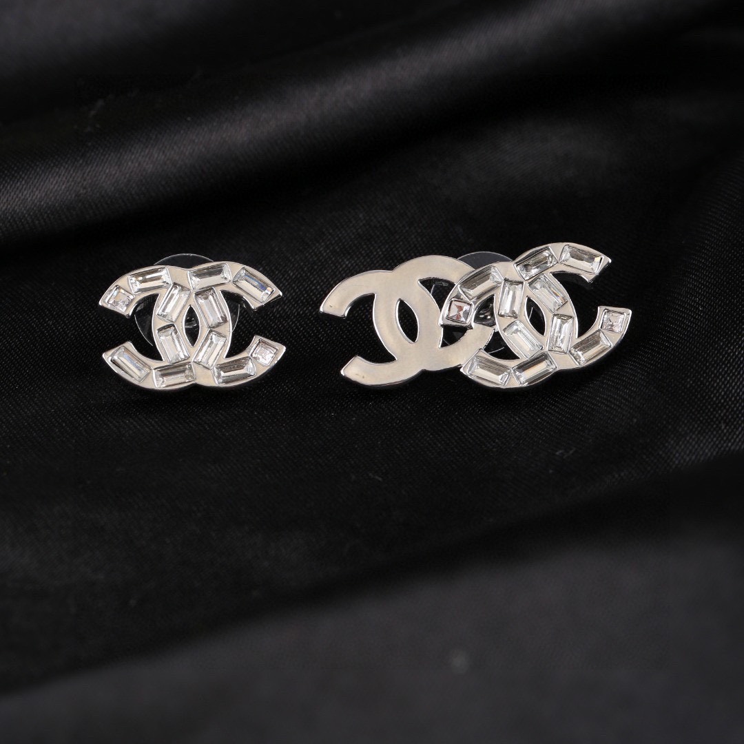 Chanel Earring