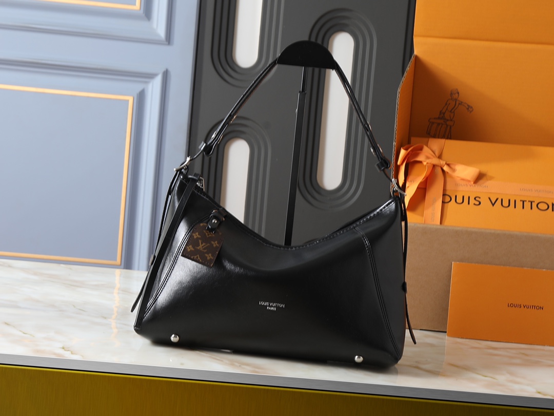 Carryall East West