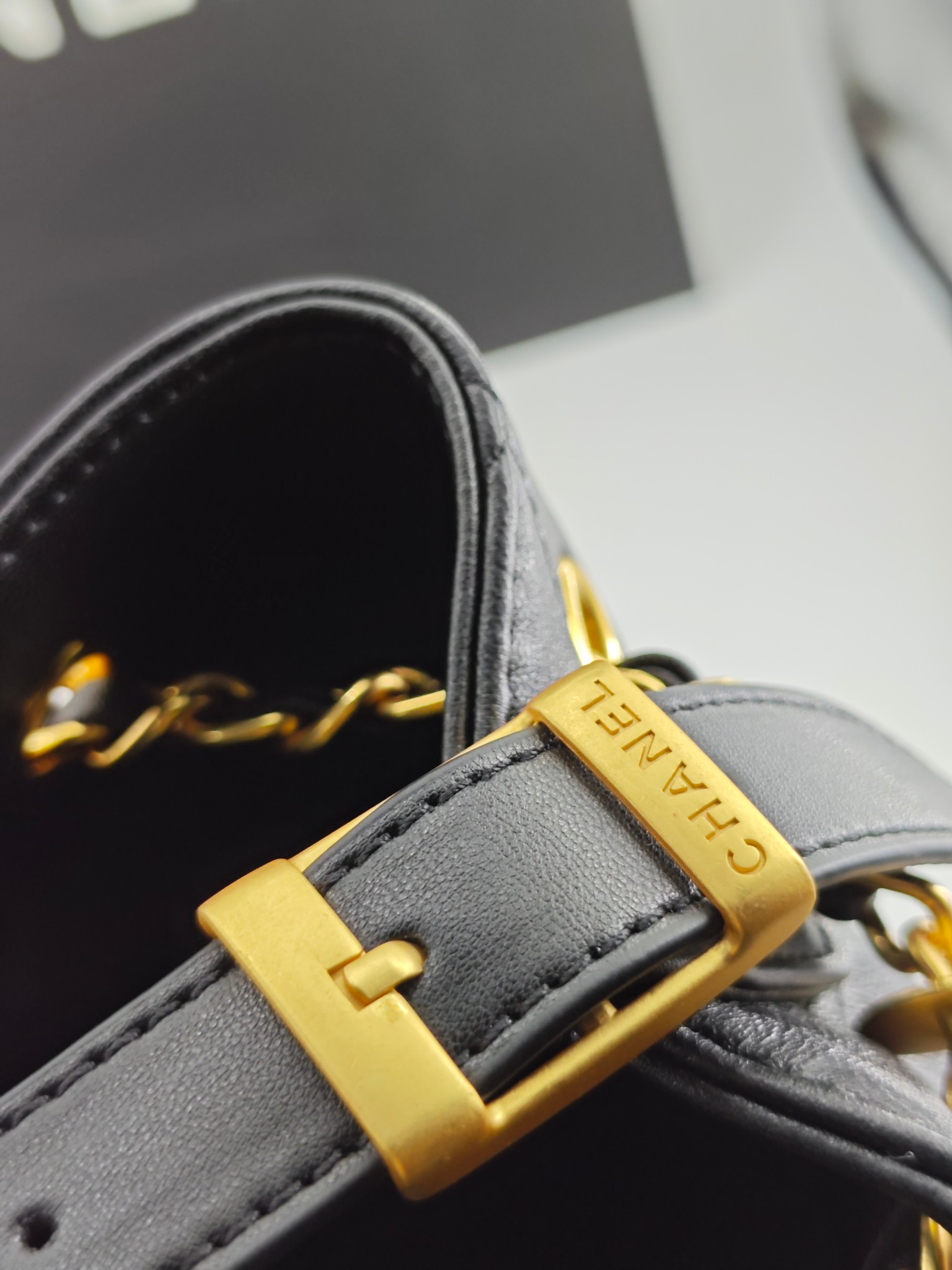 Chanel 25a Tote Bag