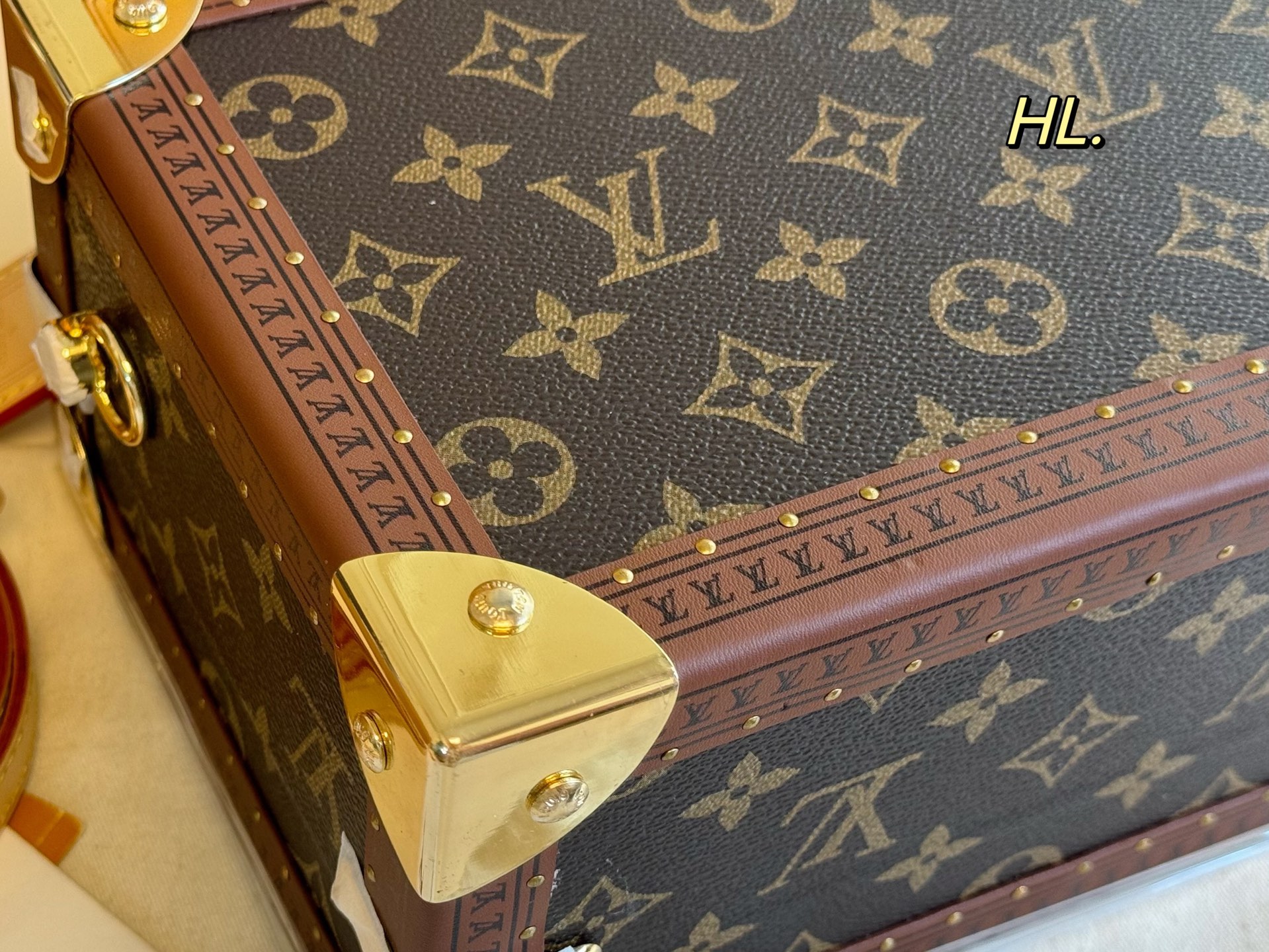 LV Valisette
