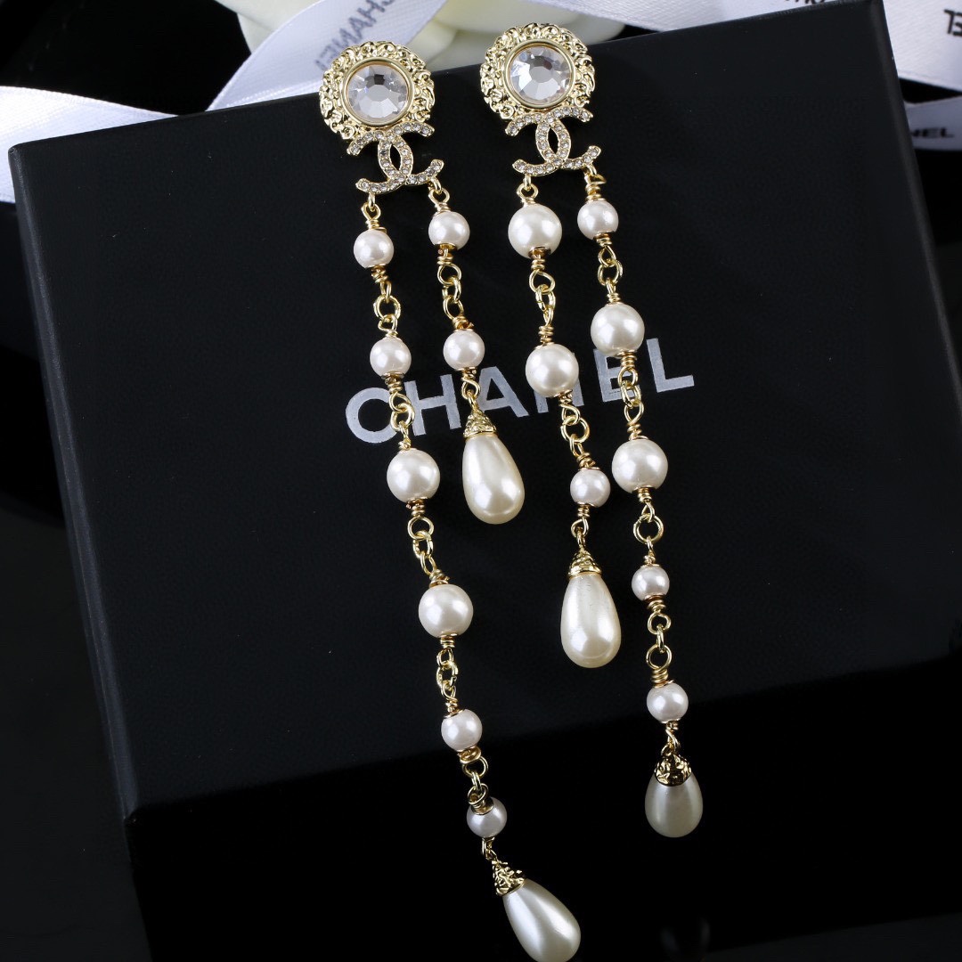 Chanel Earring