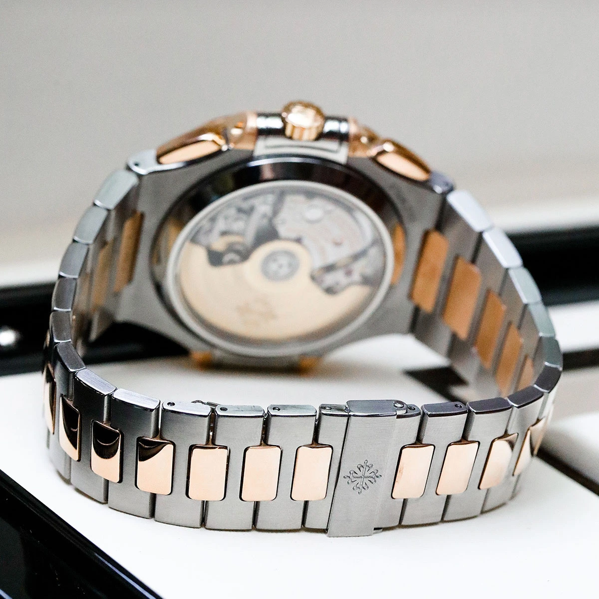 5980/1AR Patek Philippe - NAUTILUS (AAAAA Version)