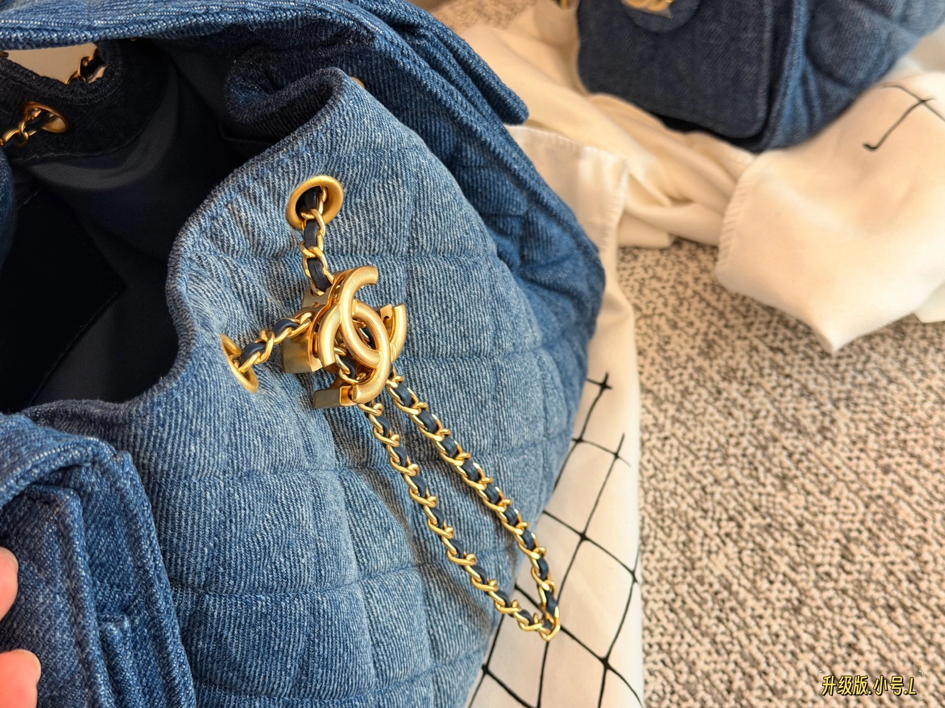 Chanel 25C hobo bag