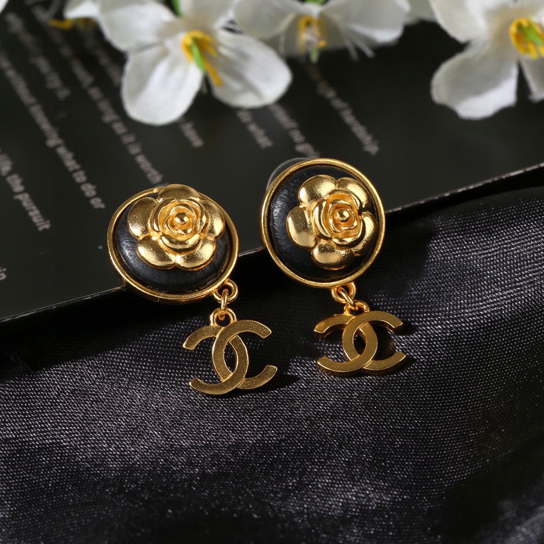 Chanel Earring