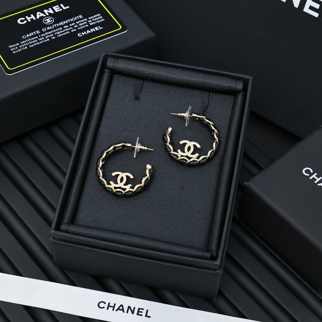 Chanel Earring