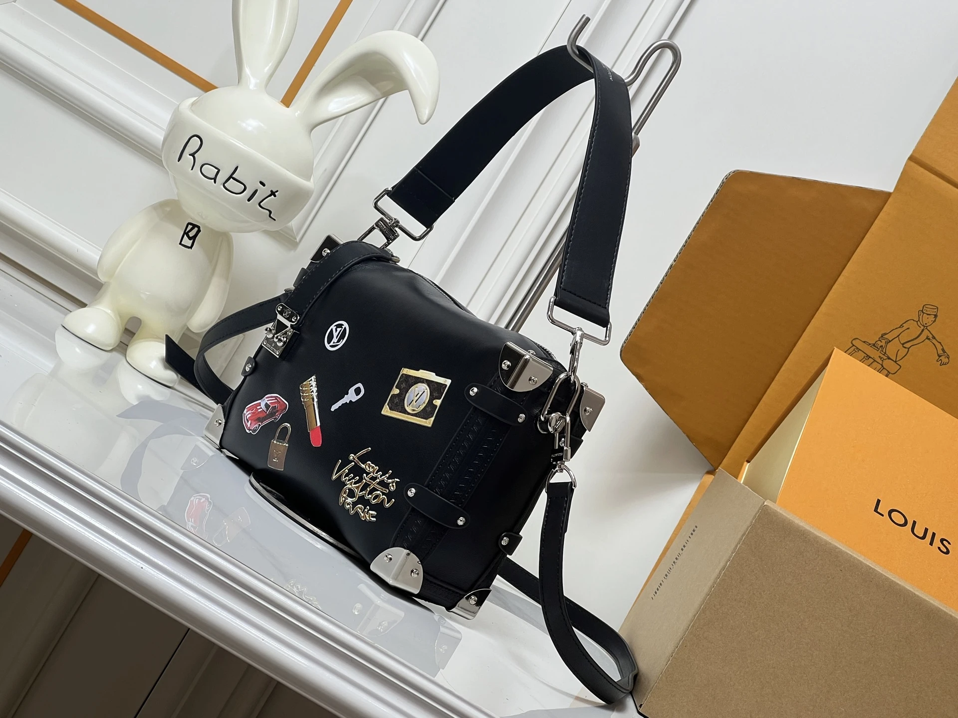 LV SIDE TRUNK