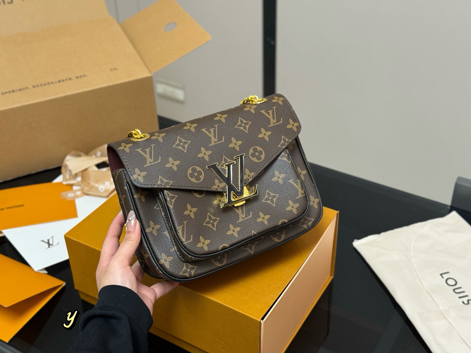 LV Passy