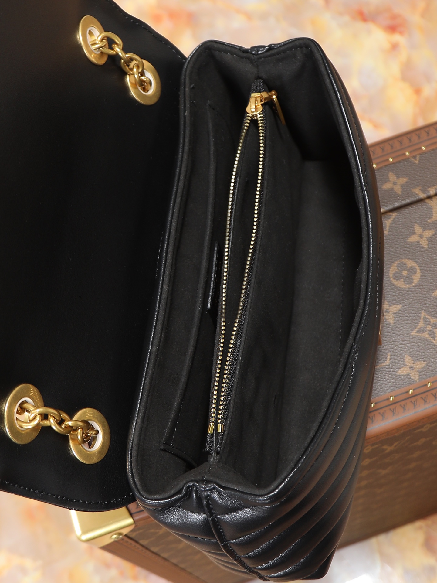 LV NEW WAVE