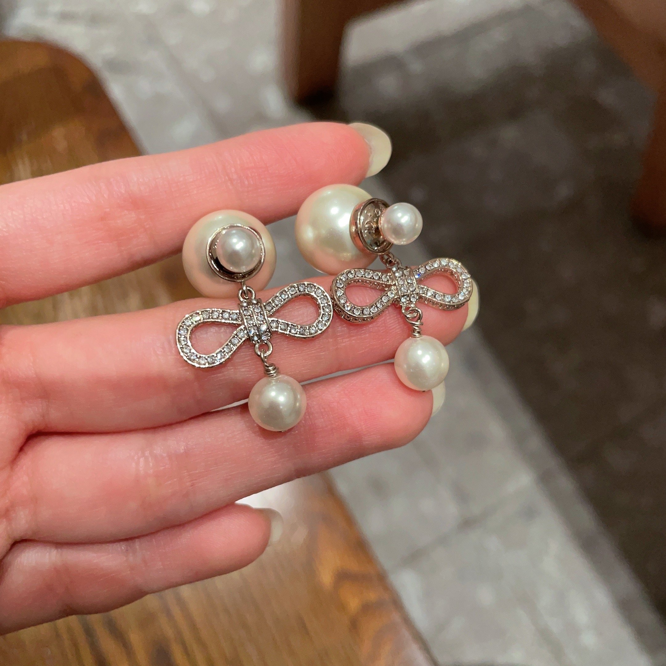 DIOR EARRING 70