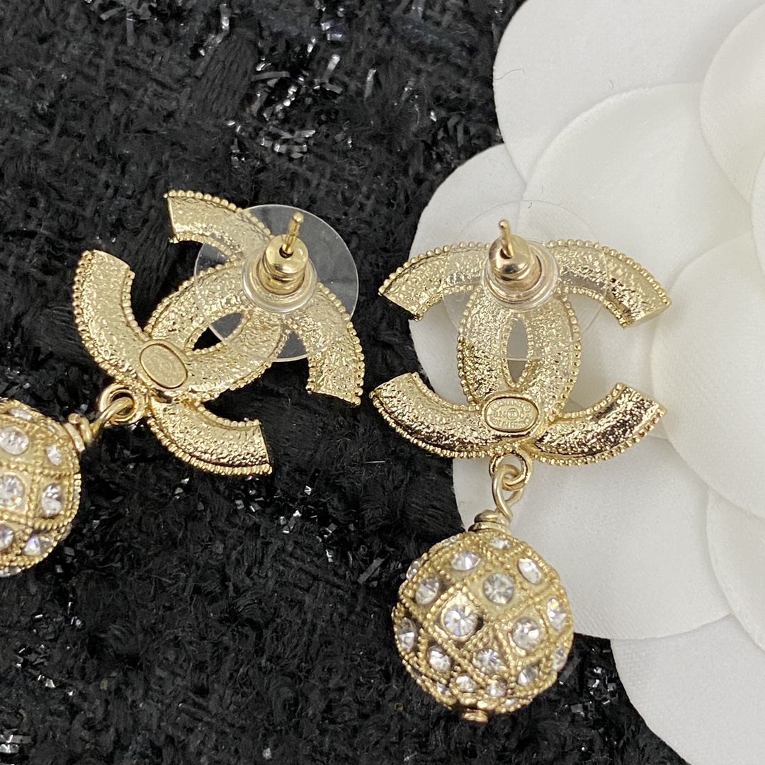 Chanel Earring