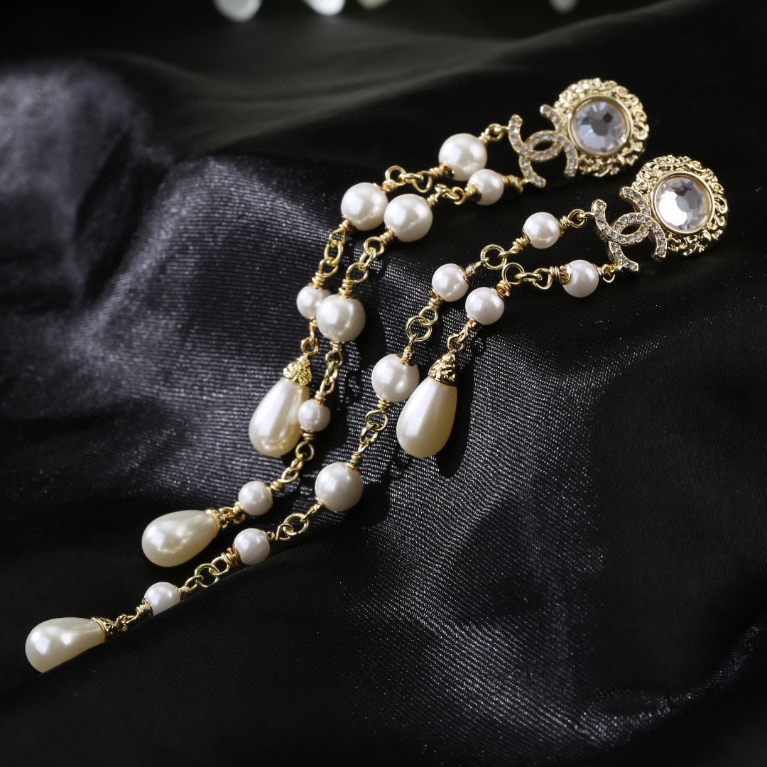 Chanel Earring