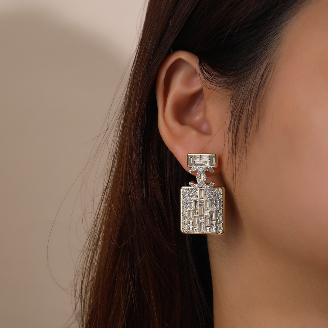 Chanel Earring