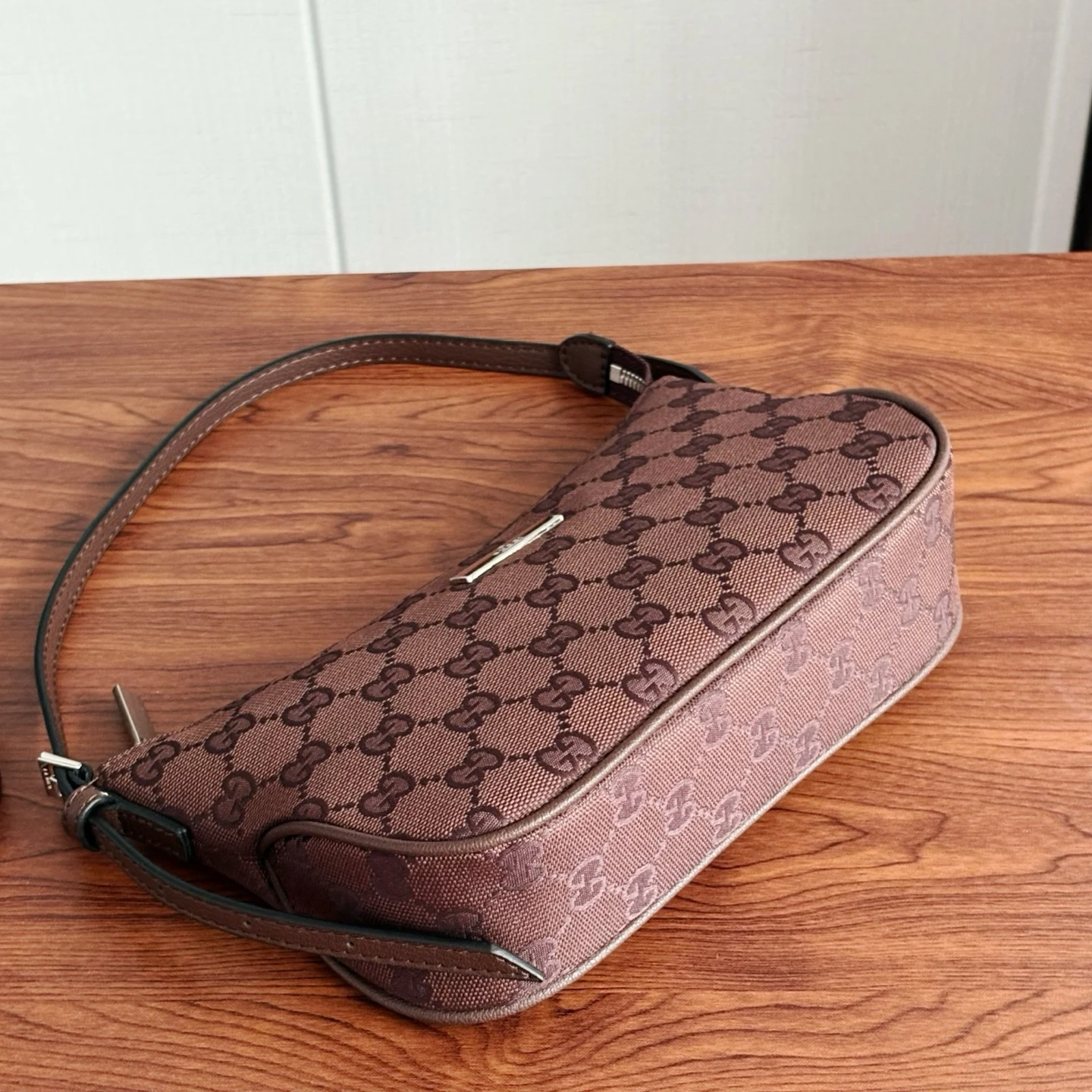 Lady Lunetta Shoulder Bag