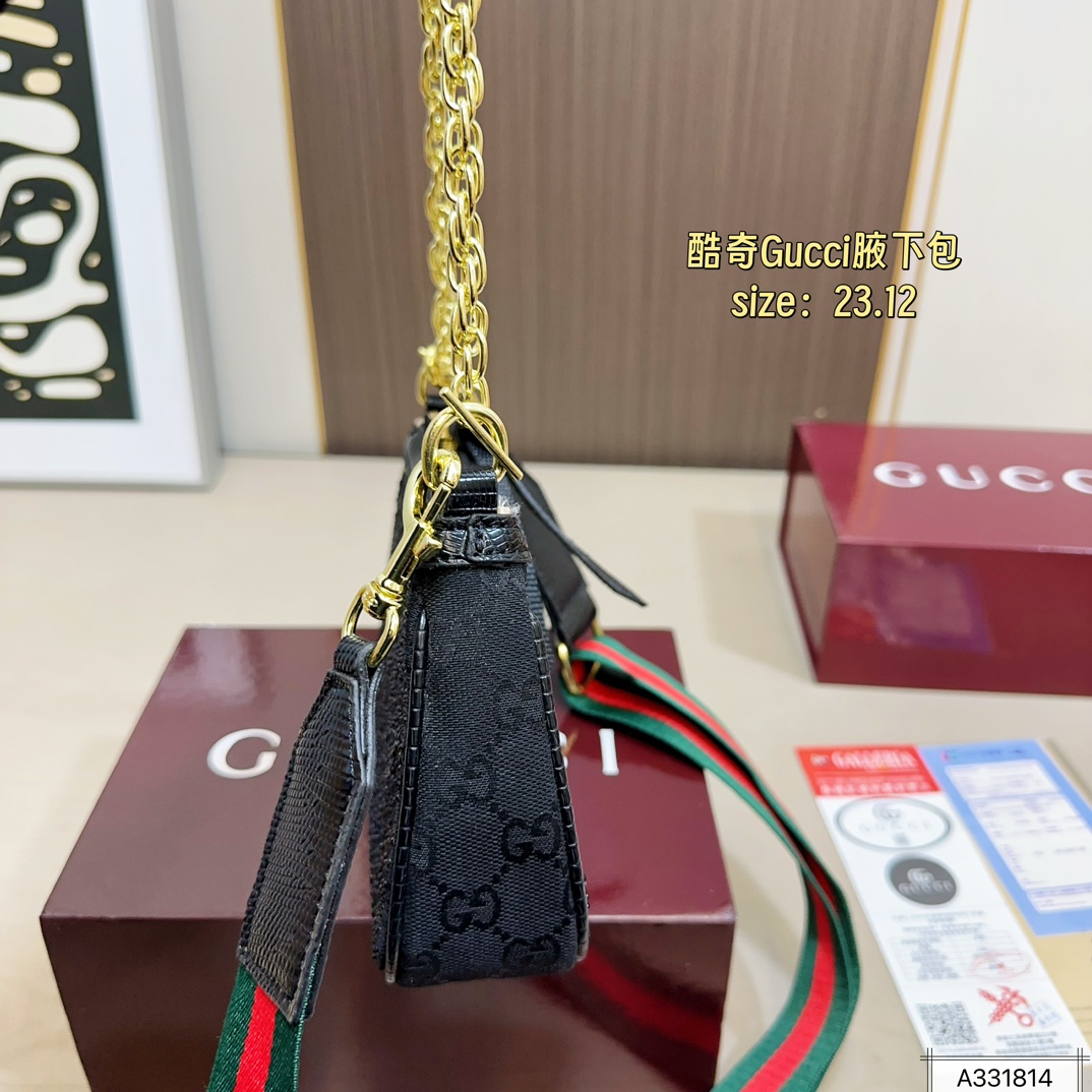 Gucci Hobo Bag