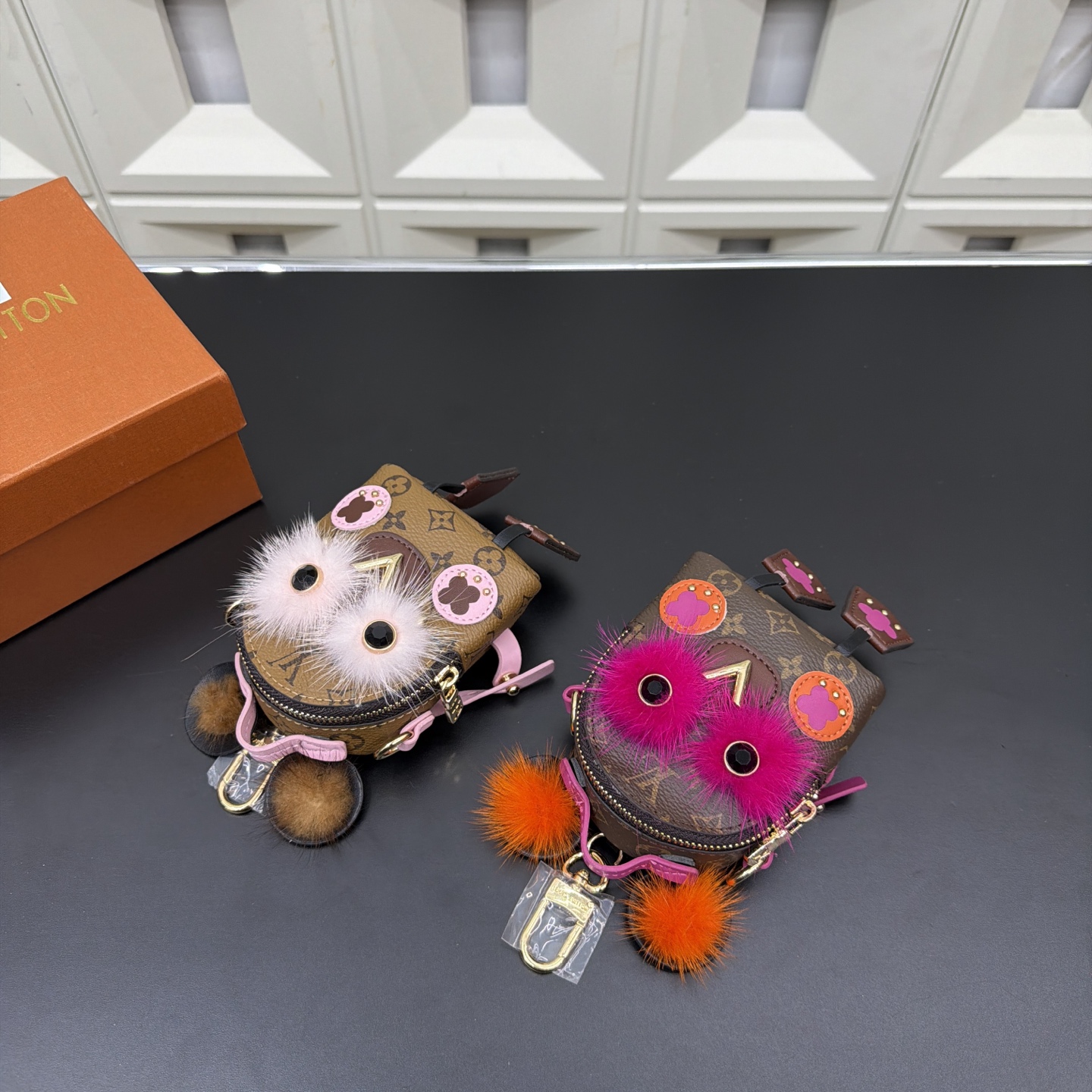 LV Owl Zero Wallet Key Bag Earphone Bag