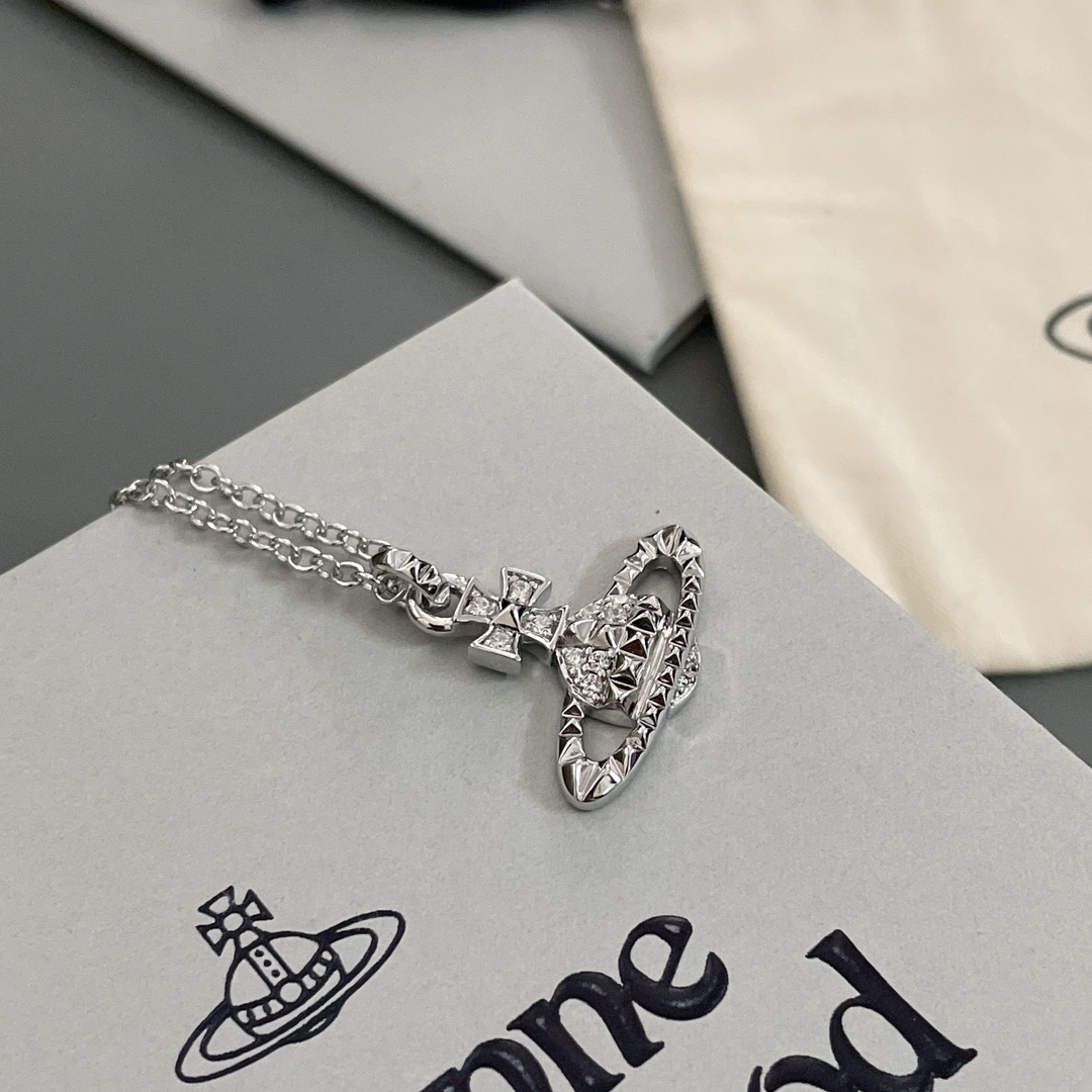 VivienneWestwood necklace