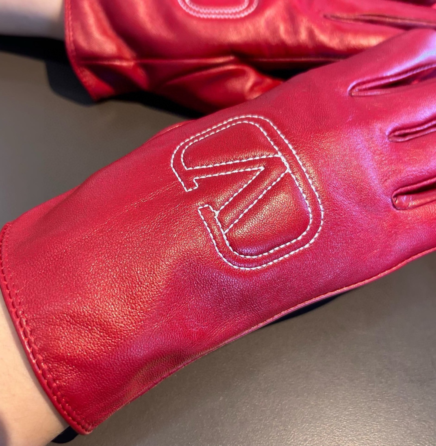 Valentino Gloves
