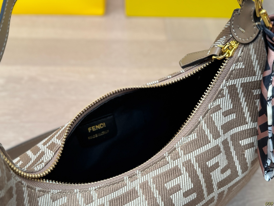 FENDI Graphy Shoulder Bag