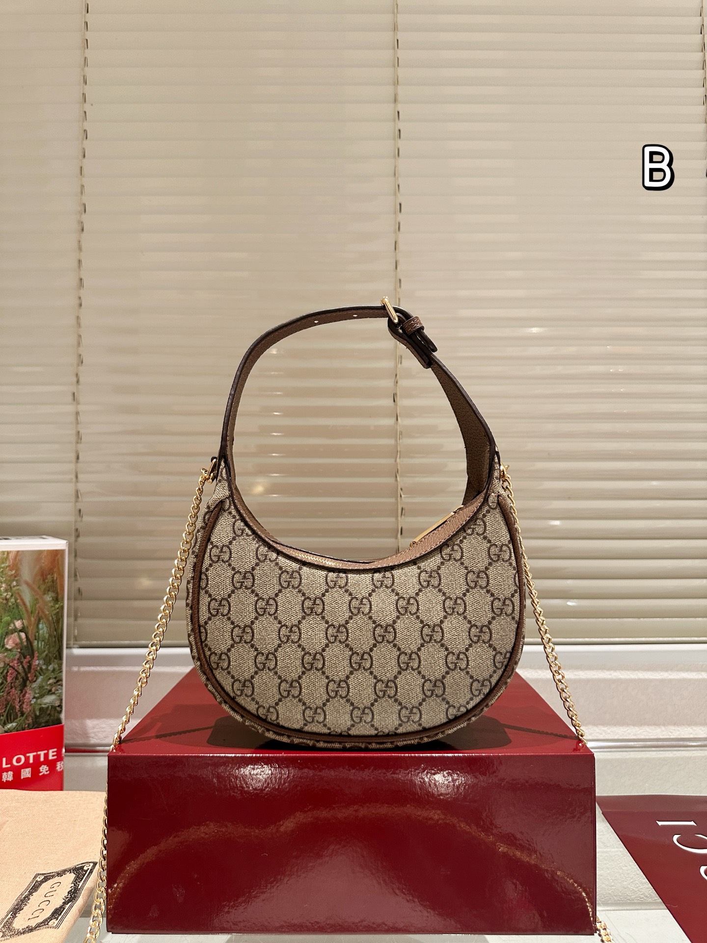 GG Marmont Handle Bag