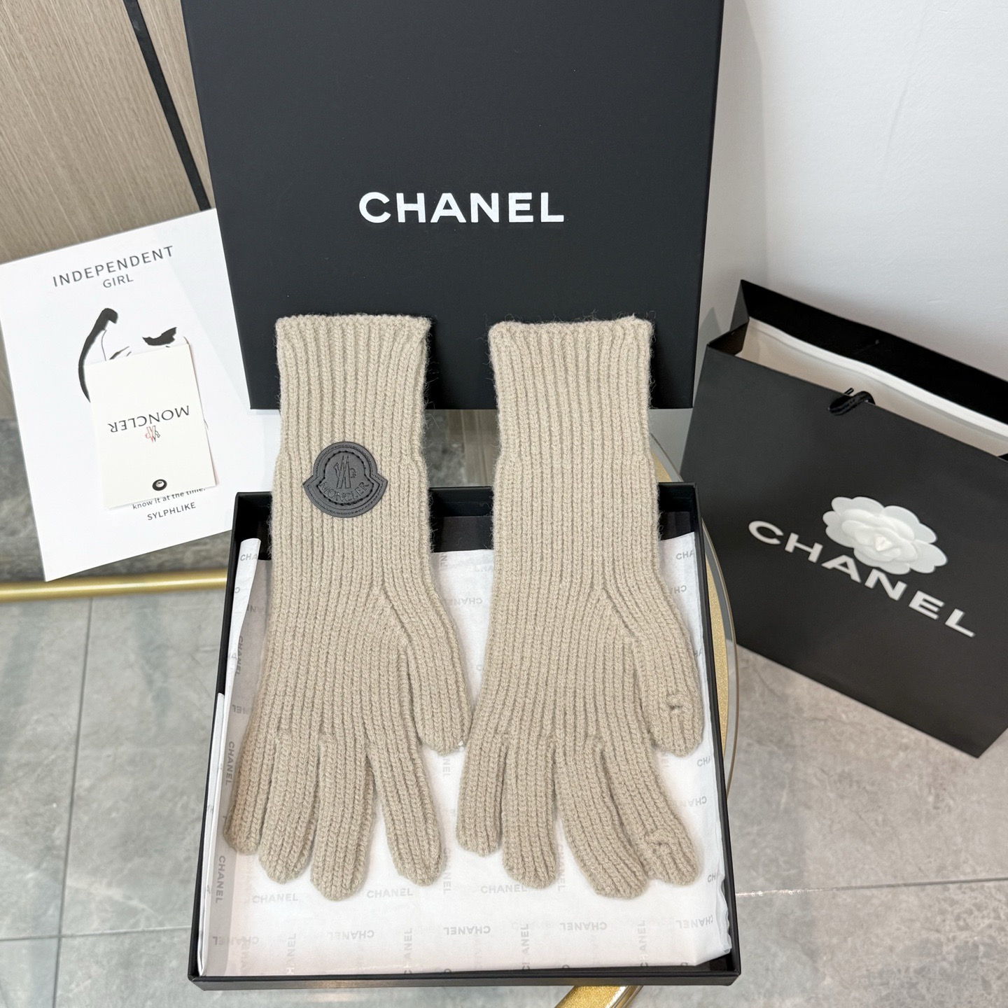 Moncler Gloves