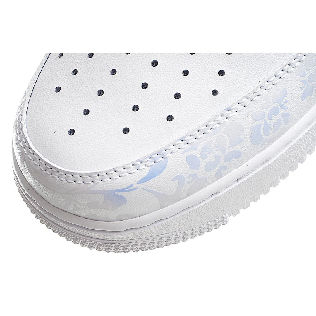 Nike Air Force 1 LV8