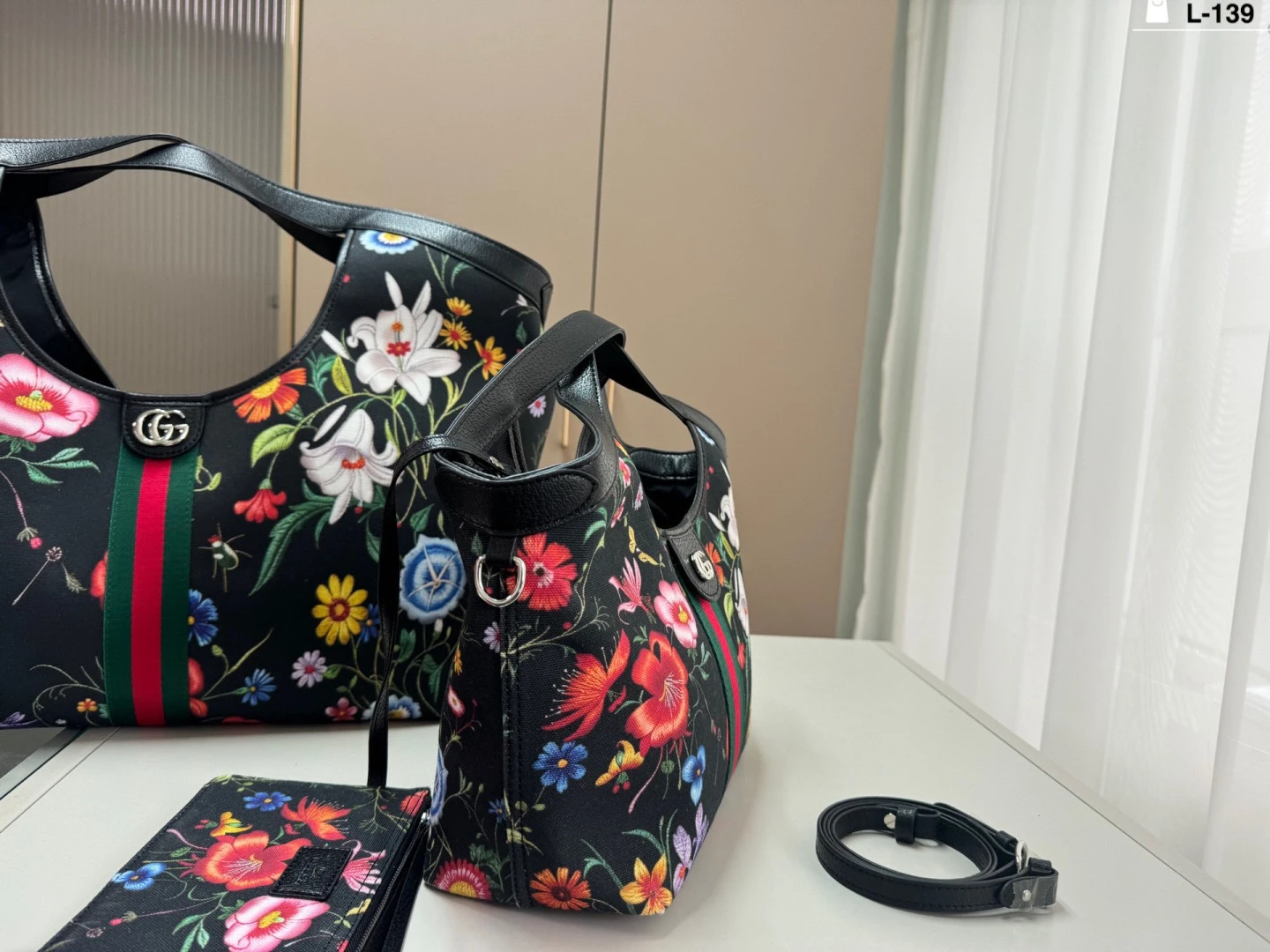 Gucci Giglio Tote Bag