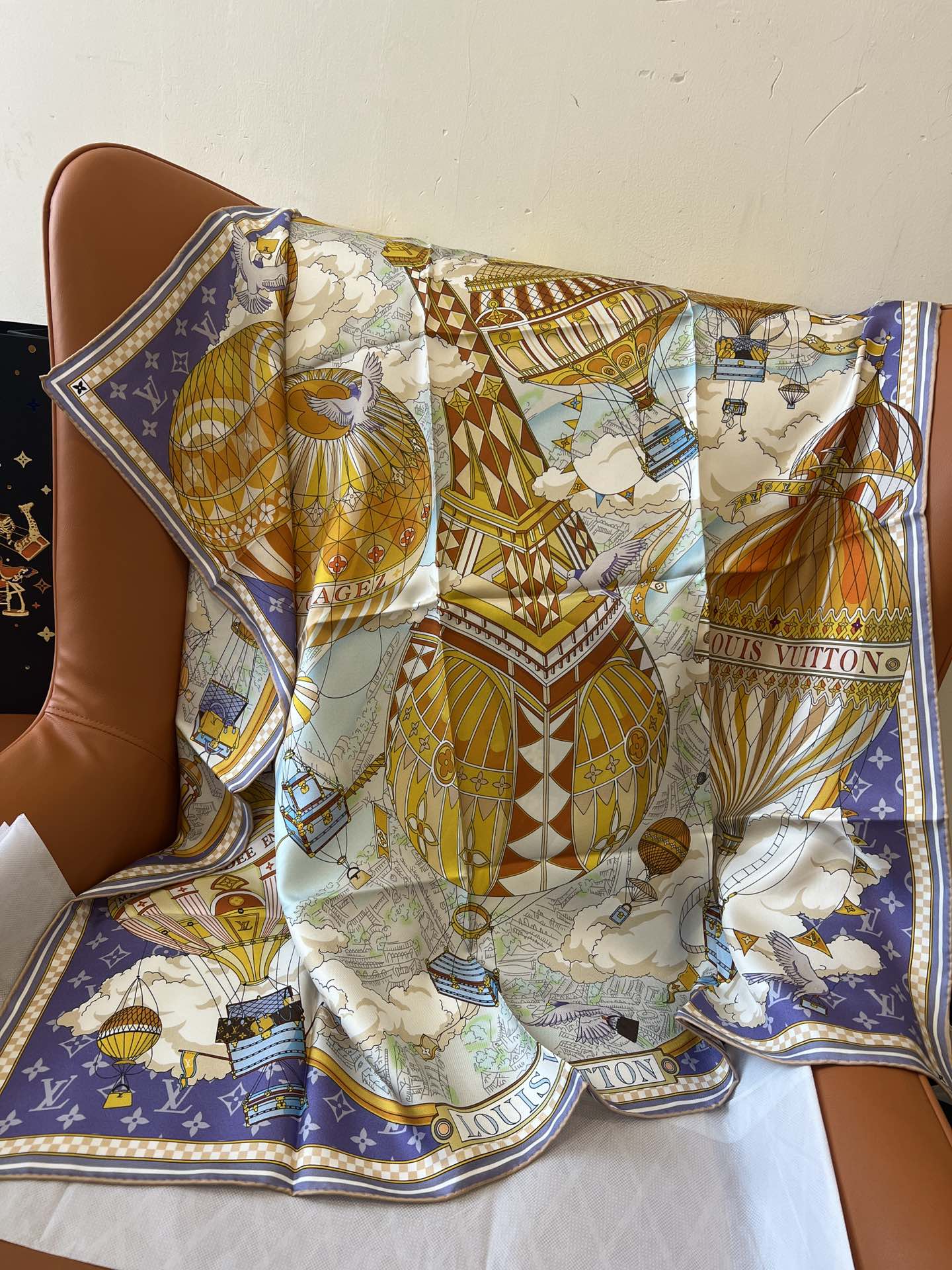 Louis Vuitton Scarves