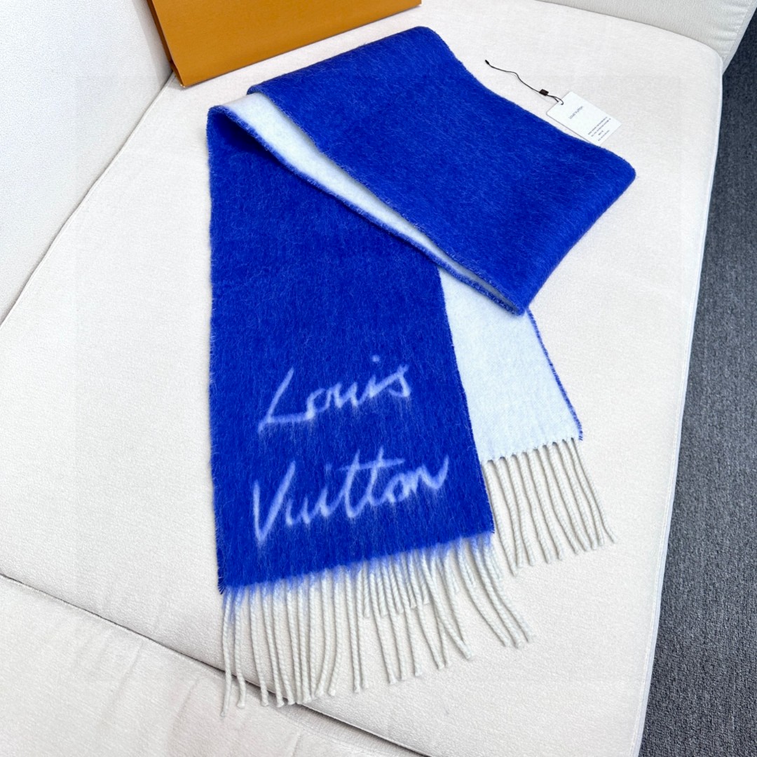 Louis Vuitton Scarves