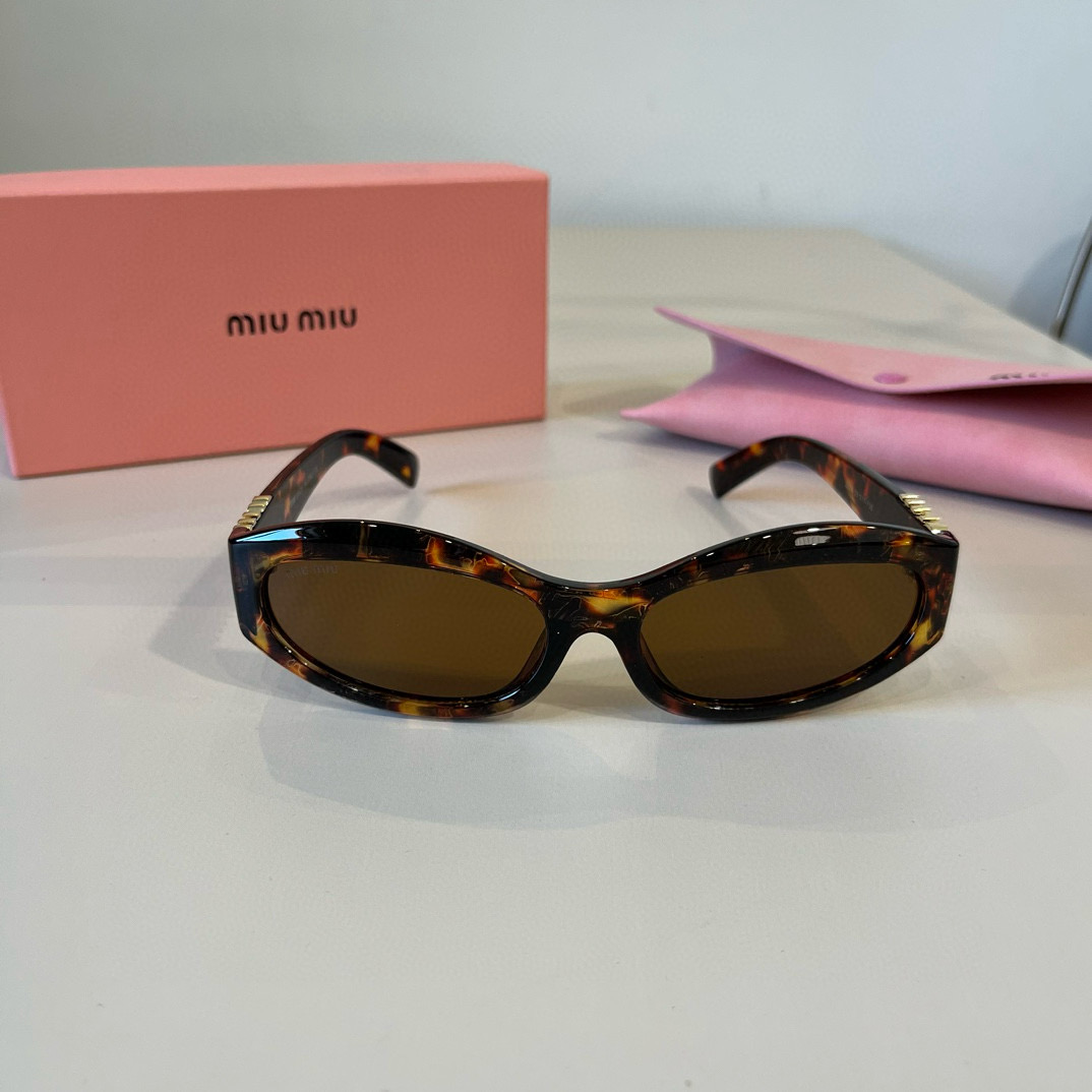 Miumiu Sunglass