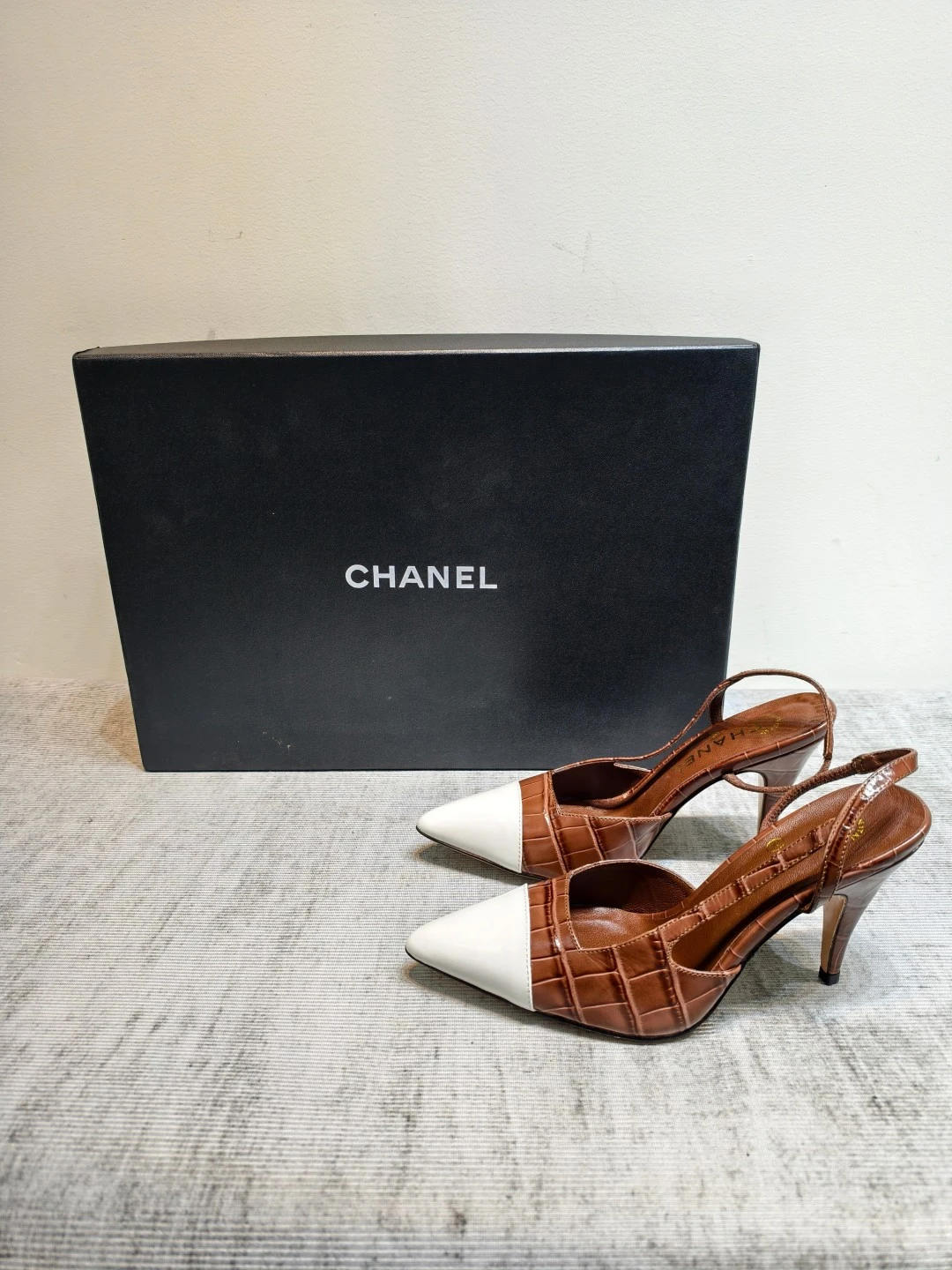 Chanel 26P Spring New Double C Single Shoes